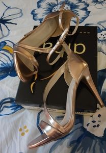 Diba Rose Gold Sandal Heels sz 9